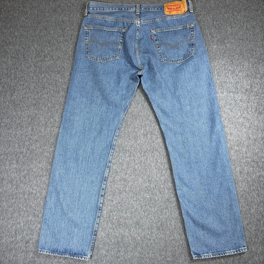 Levis 501 Jeans Men 34x30 Blue Original Fit Straight Leg Button Fly Medium Wash - Picture 5 of 11